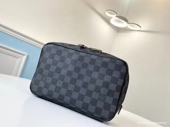 Official oldcobbler GM LOUIS TOILETRY VUITTON POUCH 0514